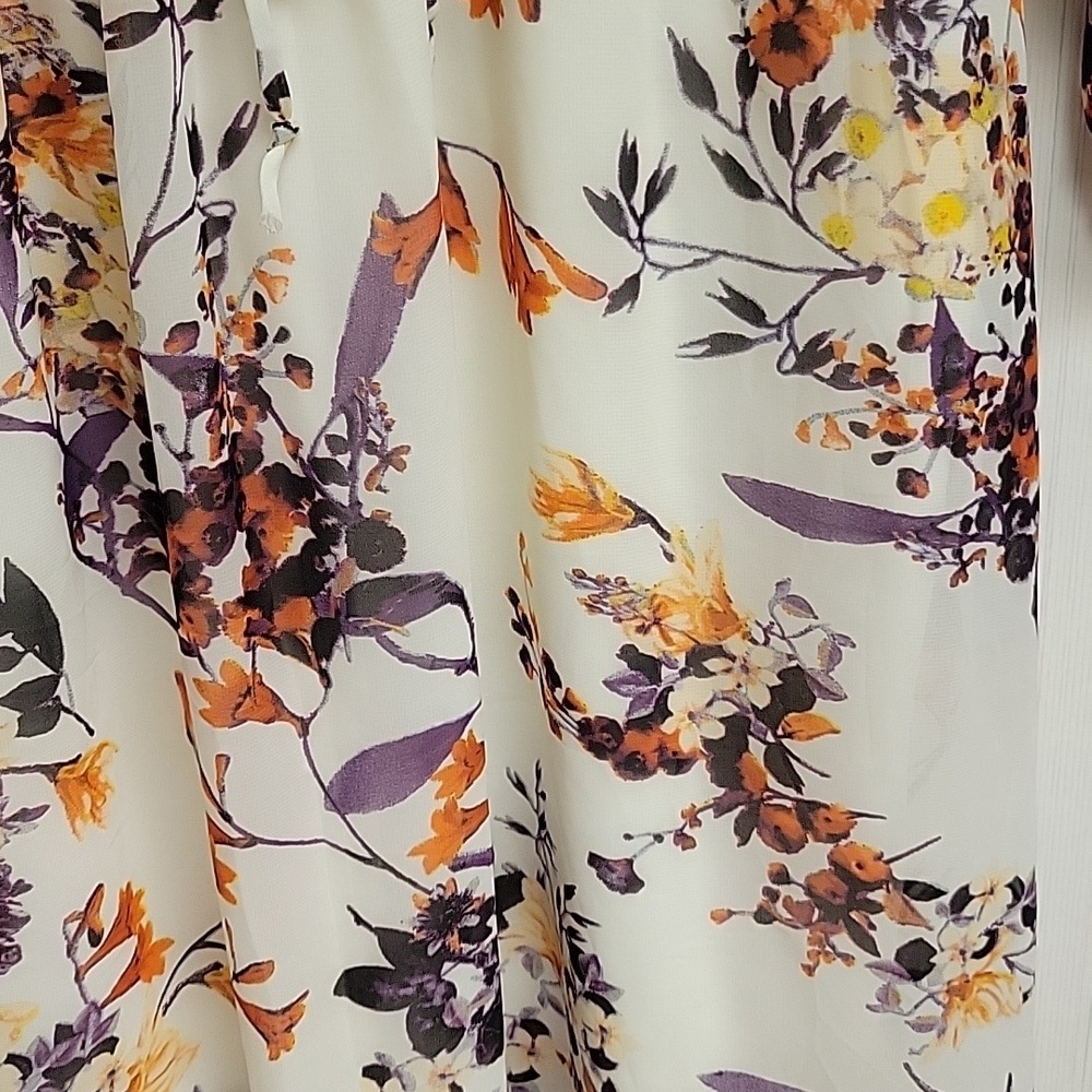 Romeo + Juliet, women's Couture Floral Maxi Dress with V-Neck, Medium NWT - Picture 4 of 10
